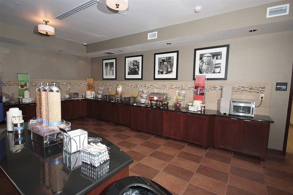 Hampton Inn & Suites Vineland Restoran fotoğraf